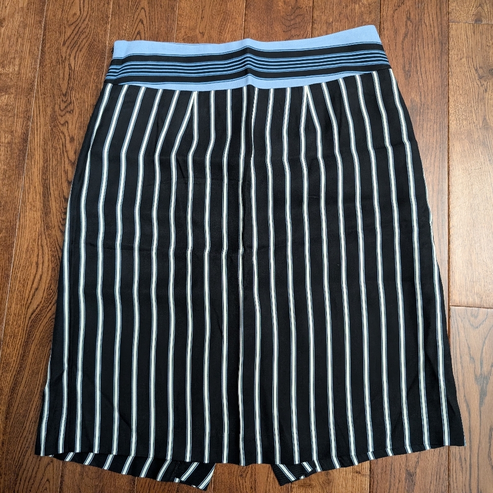 Loft Blue Stripe Pencil Skirt Womens Sz 4 Viscose Front Slit Career Chic NWT - Picture 5 of 6